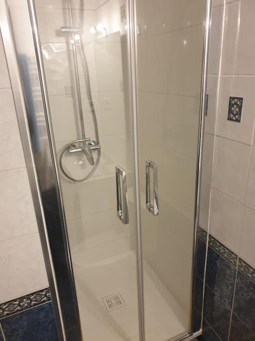 Appartement Au Pied Des Telecabines Res La Soulan Bagnères-de-Luchon Esterno foto