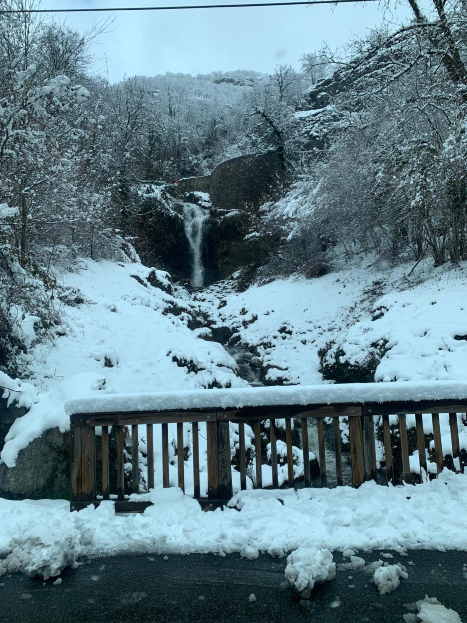 Appartement Au Pied Des Telecabines Res La Soulan Bagnères-de-Luchon Esterno foto